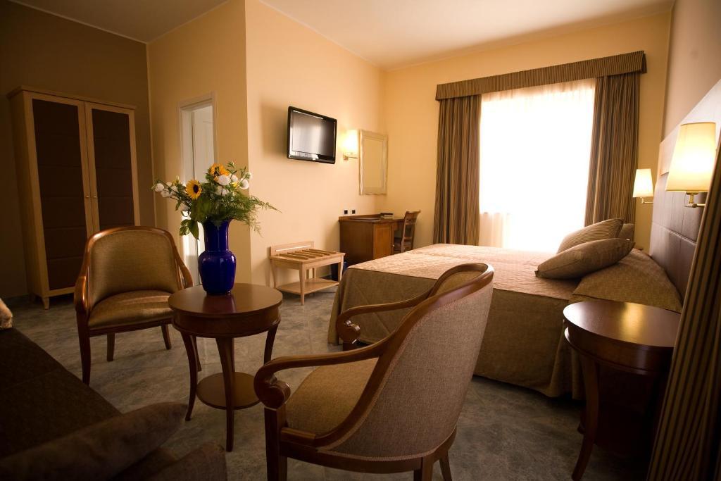 Hotel Villa Tirreno Tarquinia Pokój zdjęcie